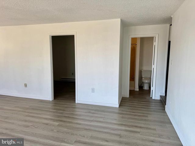 130 WHITE OAK RD, White Post, VA 22663