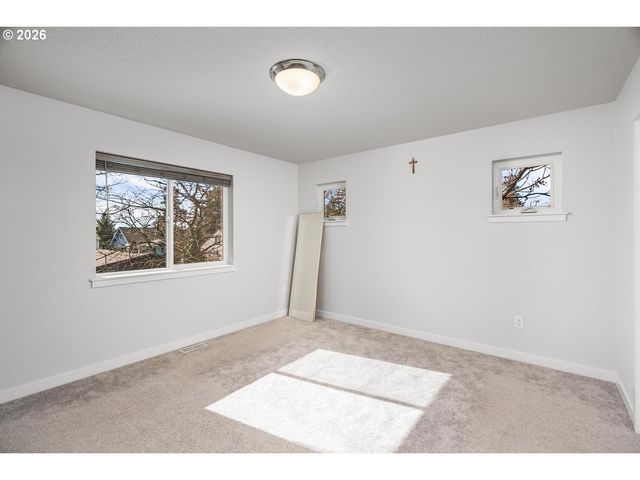 7052 Se FIR Ave, Portland, OR 97206