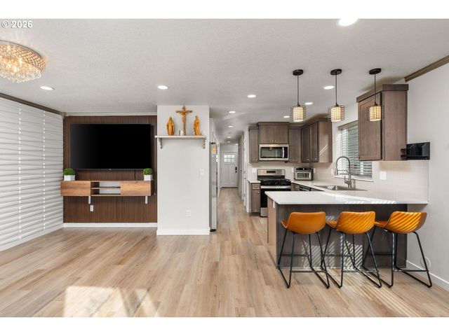 7052 Se FIR Ave, Portland, OR 97206