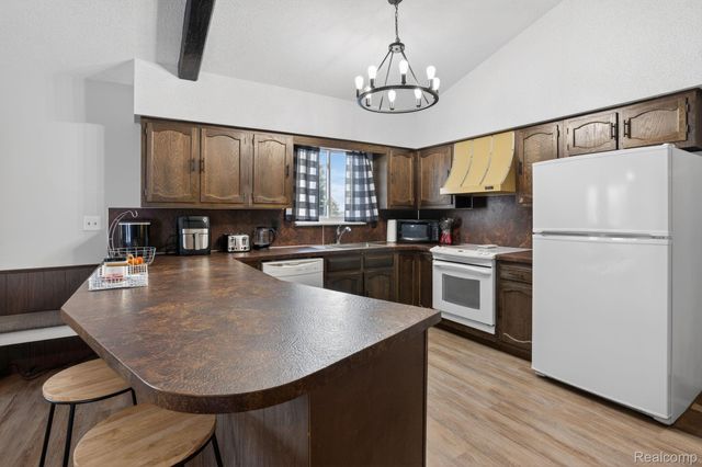 3071 Morrish Road, Clayton Charter Township, MI 48473