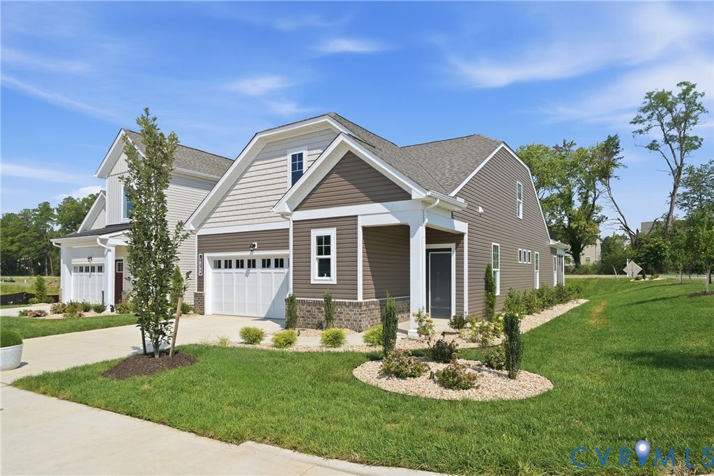 9004 Szalay Ln, Ashland, VA 23005