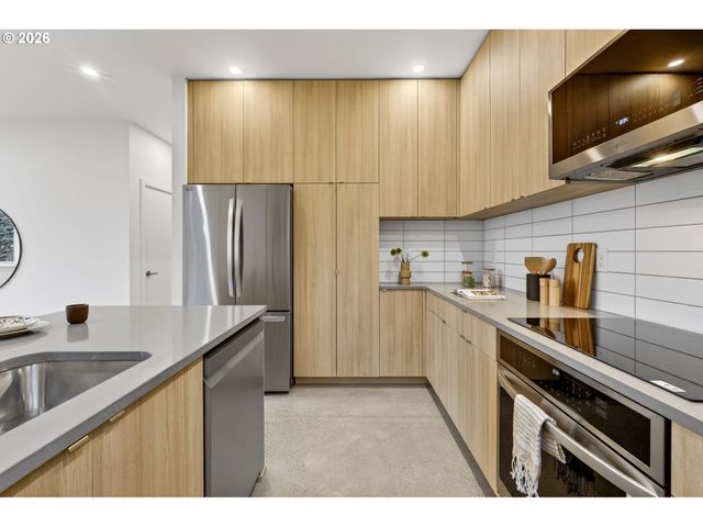 4092 Ne Prescott St A, Portland, OR 97211