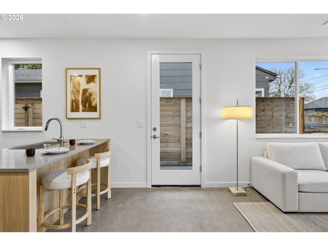 4092 Ne Prescott St A, Portland, OR 97211