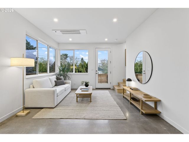 4092 Ne Prescott St A, Portland, OR 97211