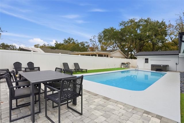 2462 MARKINGHAM ROAD, Maitland, FL 32751