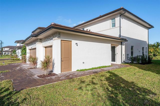 12289 SW 43rd St, Davie, FL 33330