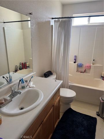 596 St Teresa Court, Merced, CA 95341