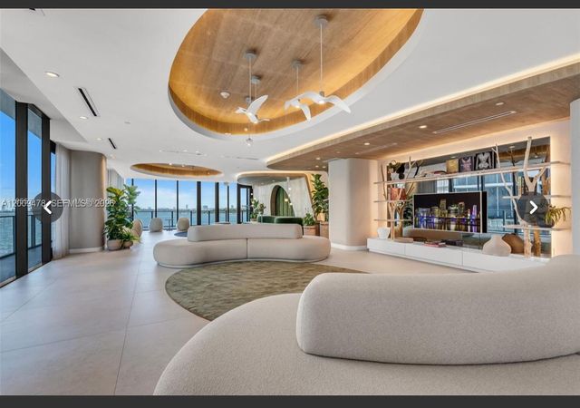 700 NE 24th Street 3903, Miami, FL 33137