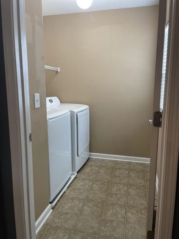 8806 Shadowglen Drive, North Charleston, SC 29420