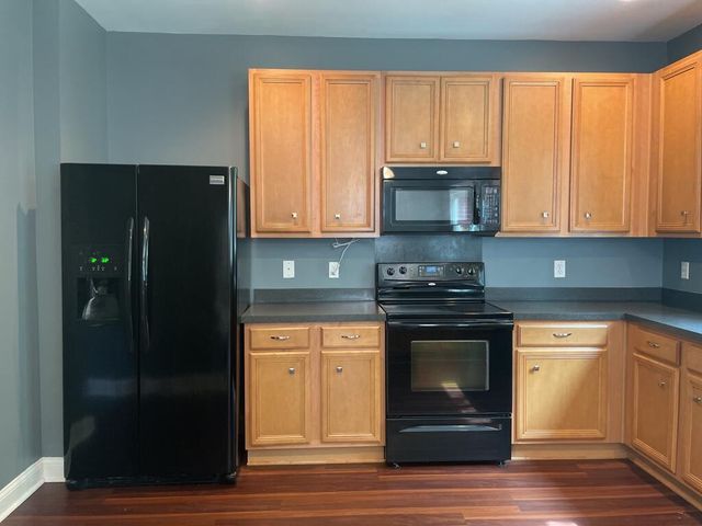 8806 Shadowglen Drive, North Charleston, SC 29420