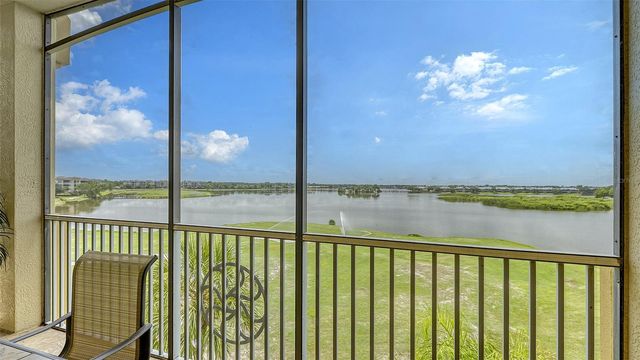 6350 WATERCREST WAY 402, Lakewood Ranch, FL 34202