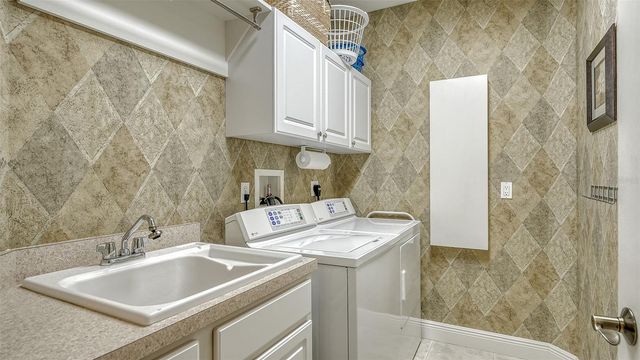 6350 WATERCREST WAY 402, Lakewood Ranch, FL 34202