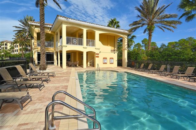 6350 WATERCREST WAY 402, Lakewood Ranch, FL 34202