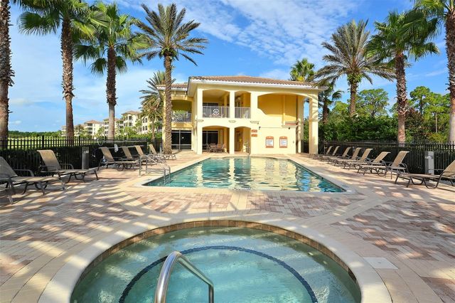 6350 WATERCREST WAY 402, Lakewood Ranch, FL 34202