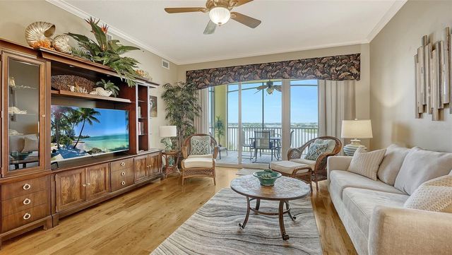 6350 WATERCREST WAY 402, Lakewood Ranch, FL 34202