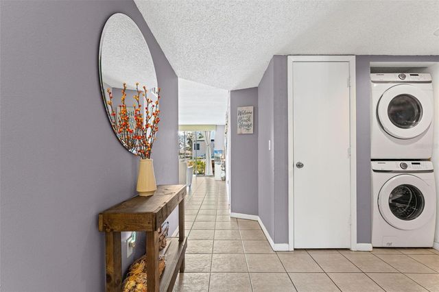 4401 46TH AVENUE W 102, Bradenton, FL 34210