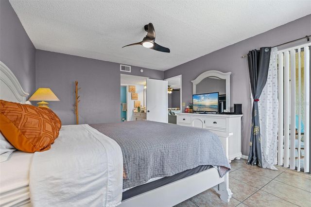 4401 46TH AVENUE W 102, Bradenton, FL 34210