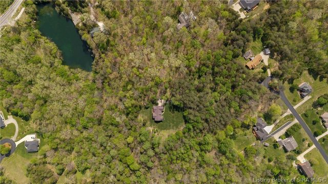 5263 Cedarway Drive NE, Corydon, IN 47112