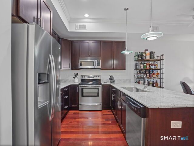 144 East Avenue B404, Norwalk, CT 06851