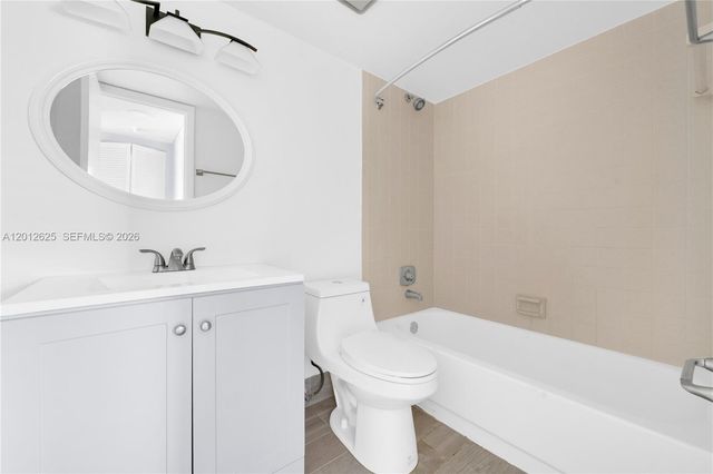 3050 NW 42nd Ave C406, Coconut Creek, FL 33066