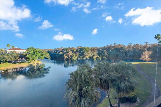 3050 NW 42nd Ave C406, Coconut Creek, FL 33066