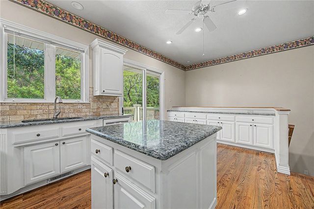 5 Clubhouse Place, Bella Vista, AR 72715