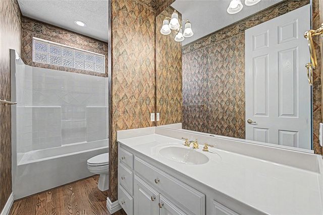 5 Clubhouse Place, Bella Vista, AR 72715