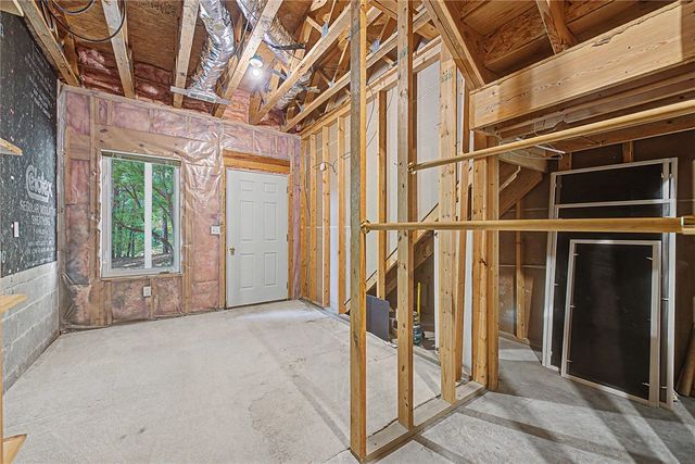 5 Clubhouse Place, Bella Vista, AR 72715