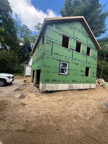 42 Wilkins Street, Hudson, MA 01749