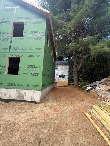 42 Wilkins Street, Hudson, MA 01749