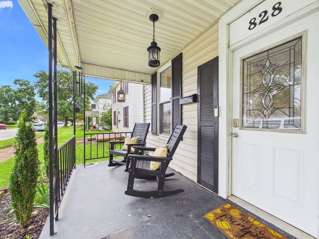 828 E Wheeling Street, Lancaster, OH 43130