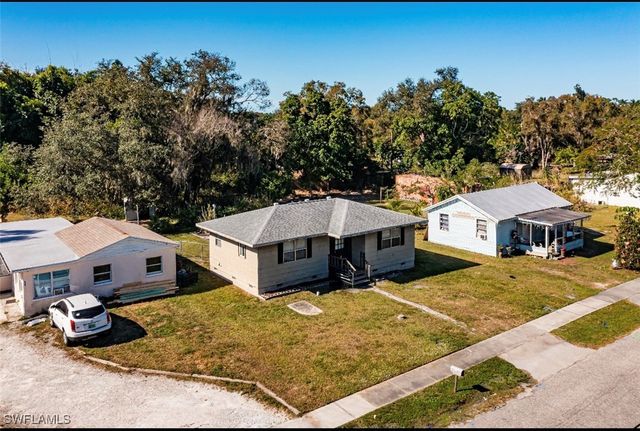 318 Bellair RD, Fort Myers, FL 33905