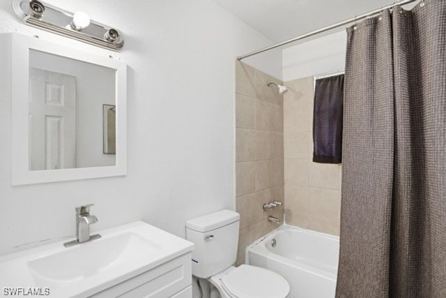 318 Bellair RD, Fort Myers, FL 33905