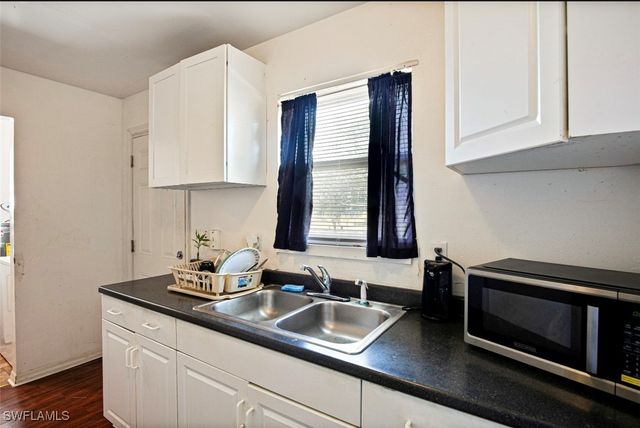 318 Bellair RD, Fort Myers, FL 33905