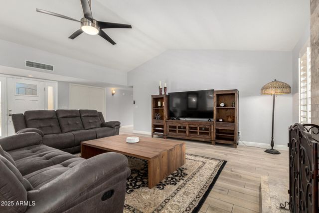 10414 E FLINTLOCK Drive, Sun Lakes, AZ 85248