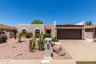 10414 E FLINTLOCK Drive, Sun Lakes, AZ 85248