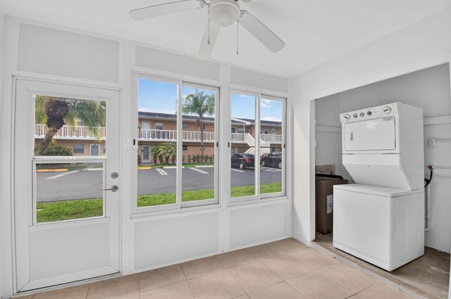 2192 NE 1st Way 104, Boynton Beach, FL 33435
