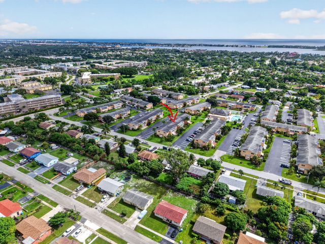 2192 NE 1st Way 104, Boynton Beach, FL 33435