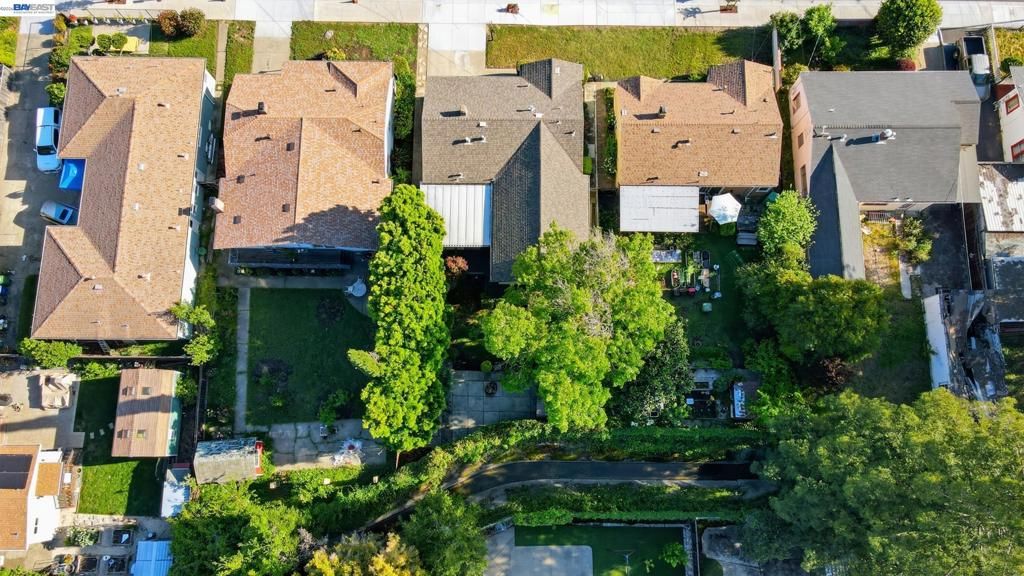 Image 29 of property listing at 3586 Somerset Ave, Castro Valley, CA 94546