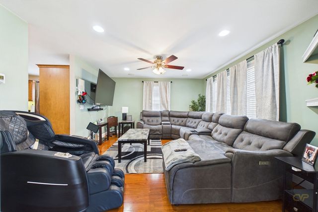 115 Almy St, Fall River, MA 02720