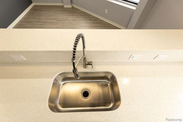 22241 Michigan Avenue, Dearborn, MI 48124