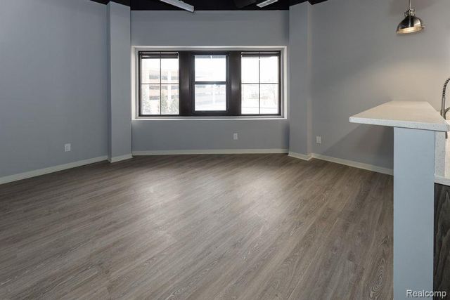 22241 Michigan Avenue, Dearborn, MI 48124