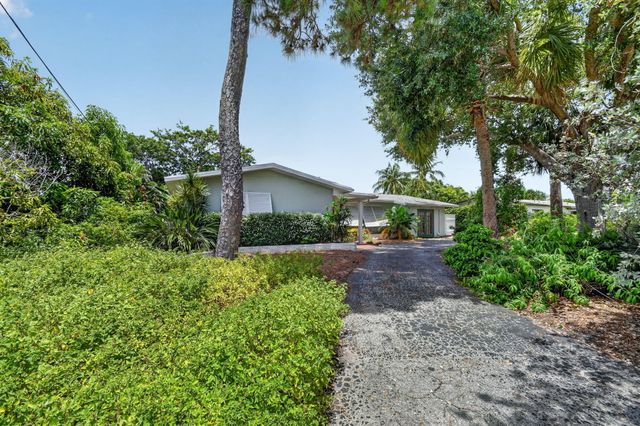 2709 SW 6th Street, Boynton Beach, FL 33435