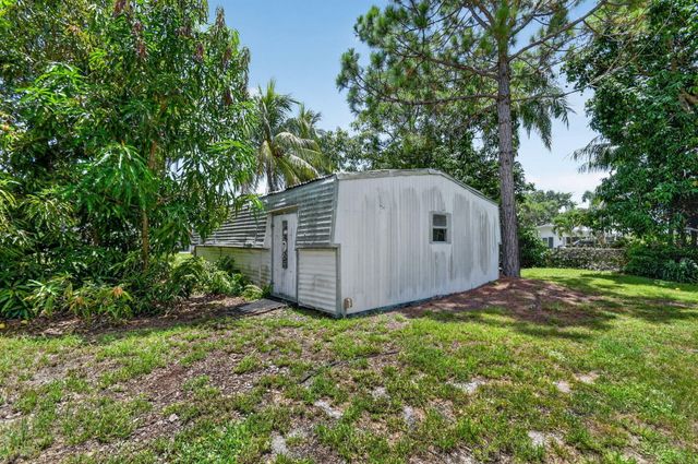 2709 SW 6th Street, Boynton Beach, FL 33435