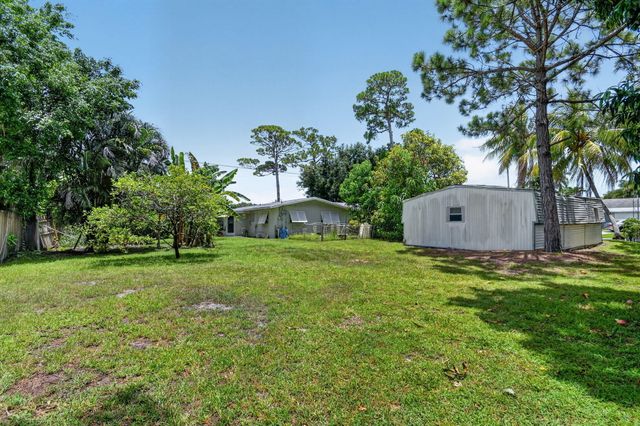 2709 SW 6th Street, Boynton Beach, FL 33435
