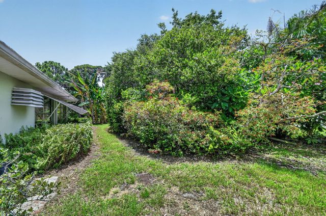 2709 SW 6th Street, Boynton Beach, FL 33435