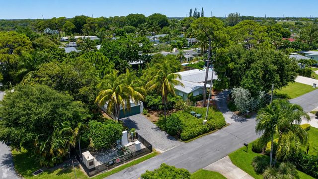 2709 SW 6th Street, Boynton Beach, FL 33435