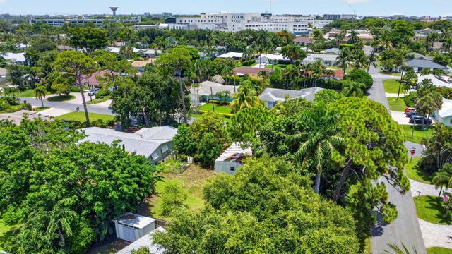 2709 SW 6th Street, Boynton Beach, FL 33435