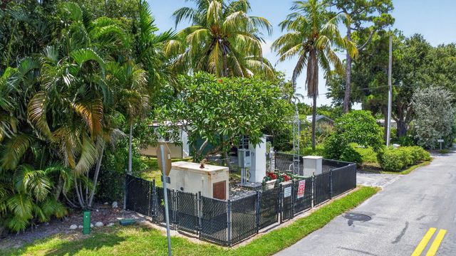 2709 SW 6th Street, Boynton Beach, FL 33435