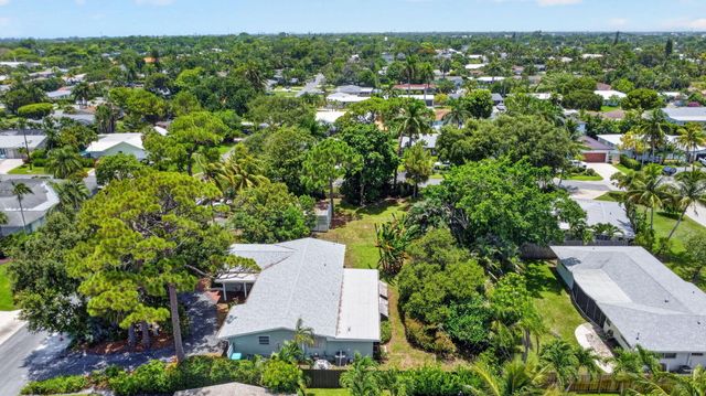 2709 SW 6th Street, Boynton Beach, FL 33435